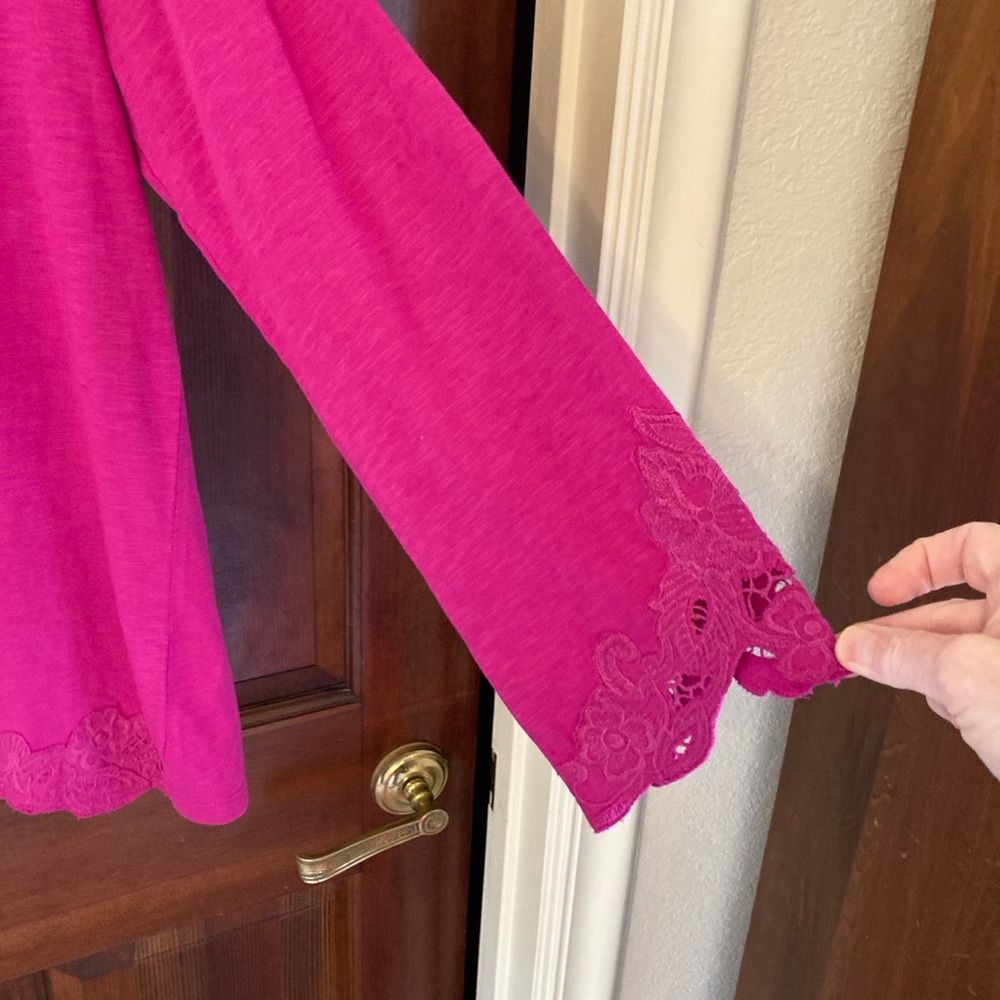 Women’s Pink Lace-Trim Henley Top - Picture 2 of 5